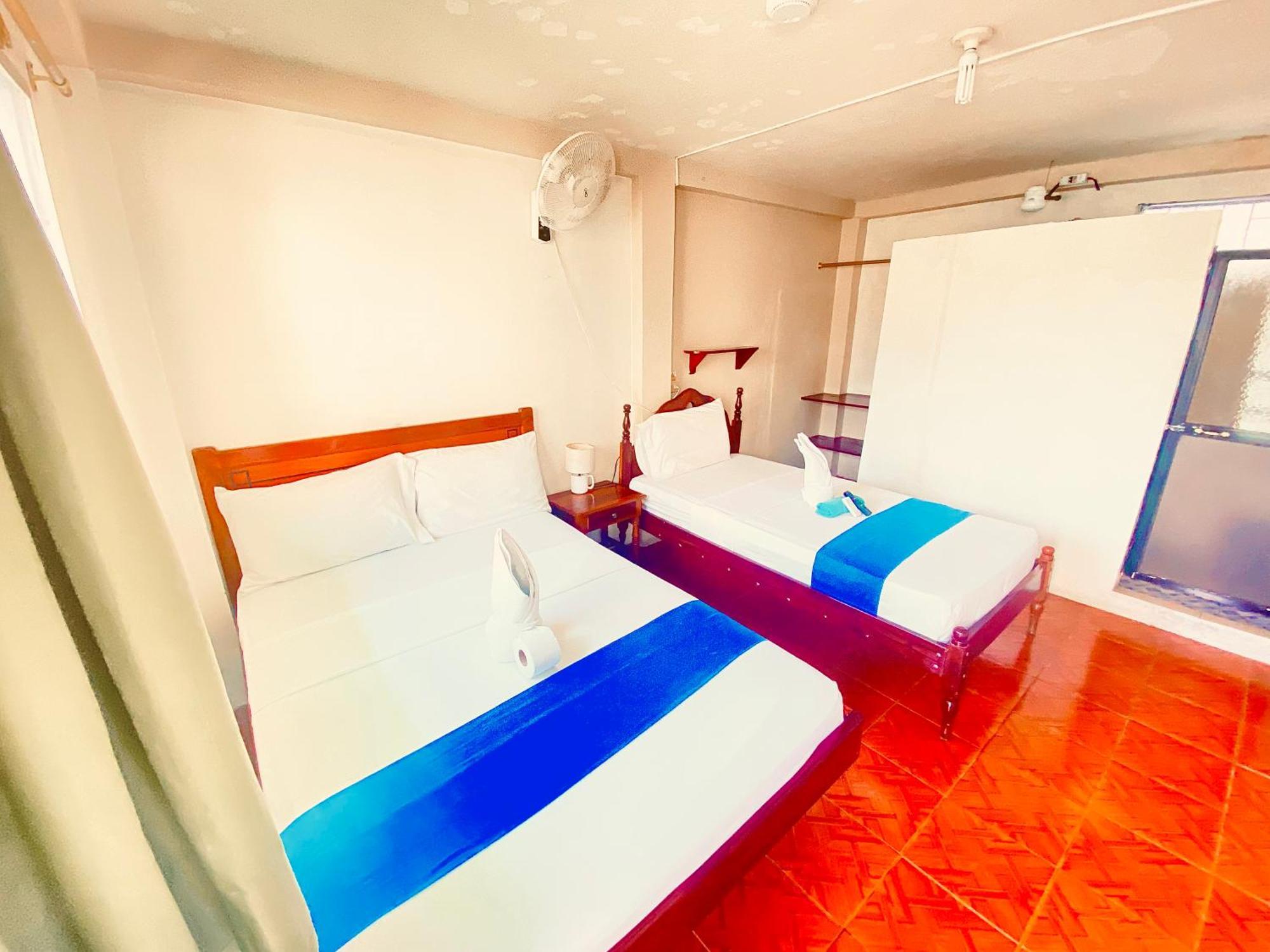 Historico Hostal Elizabeth ปูแอร์โตอาโยรา ภายนอก รูปภาพ
